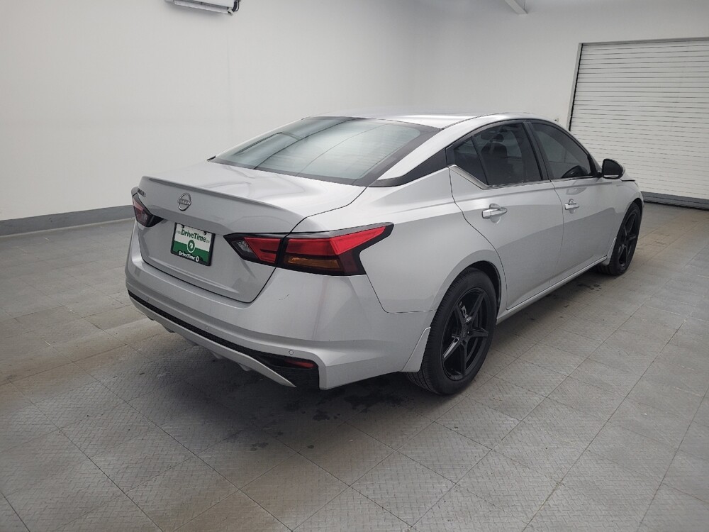 2023 Nissan Altima in Columbus, OH 43231 - 18103350 9