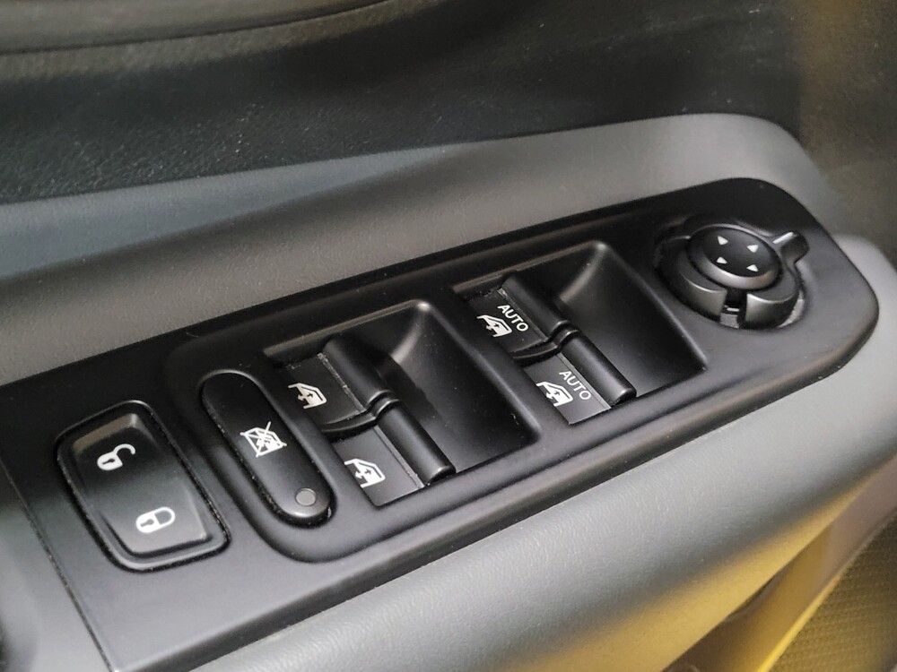 2023 Jeep Renegade in Henrico, VA 23223 - 18103363 27