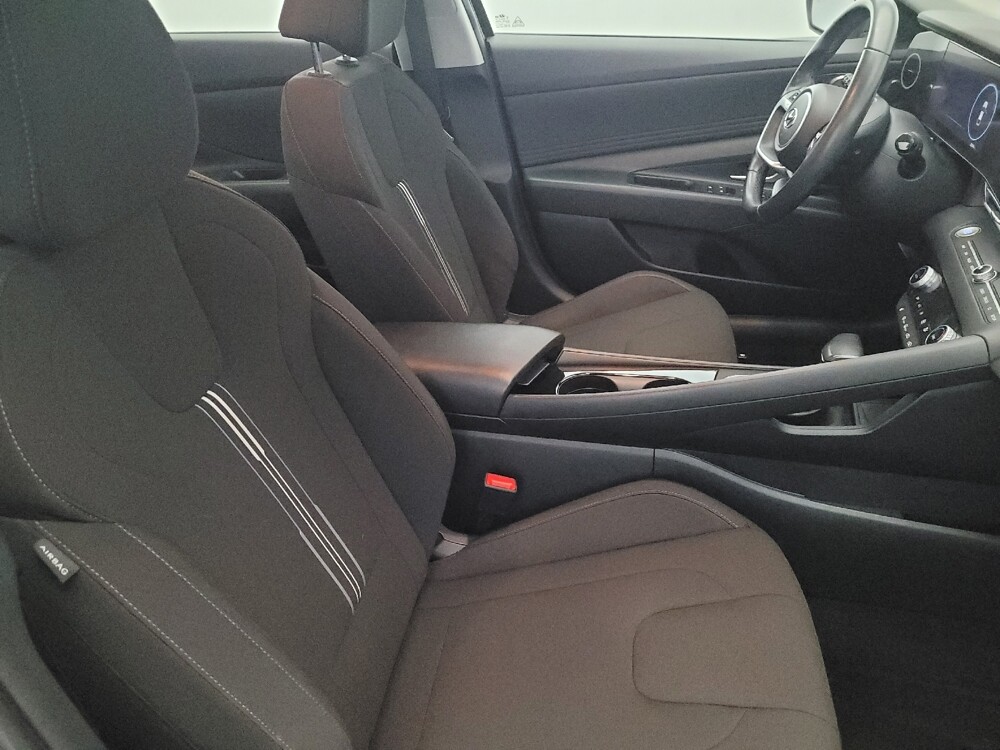 2023 Hyundai Elantra in Williamstown, NJ 8094 - 18103418 21