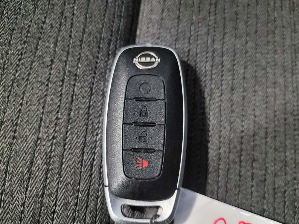 2023 Nissan Rogue in Allentown, PA 18103 - 18103433 32