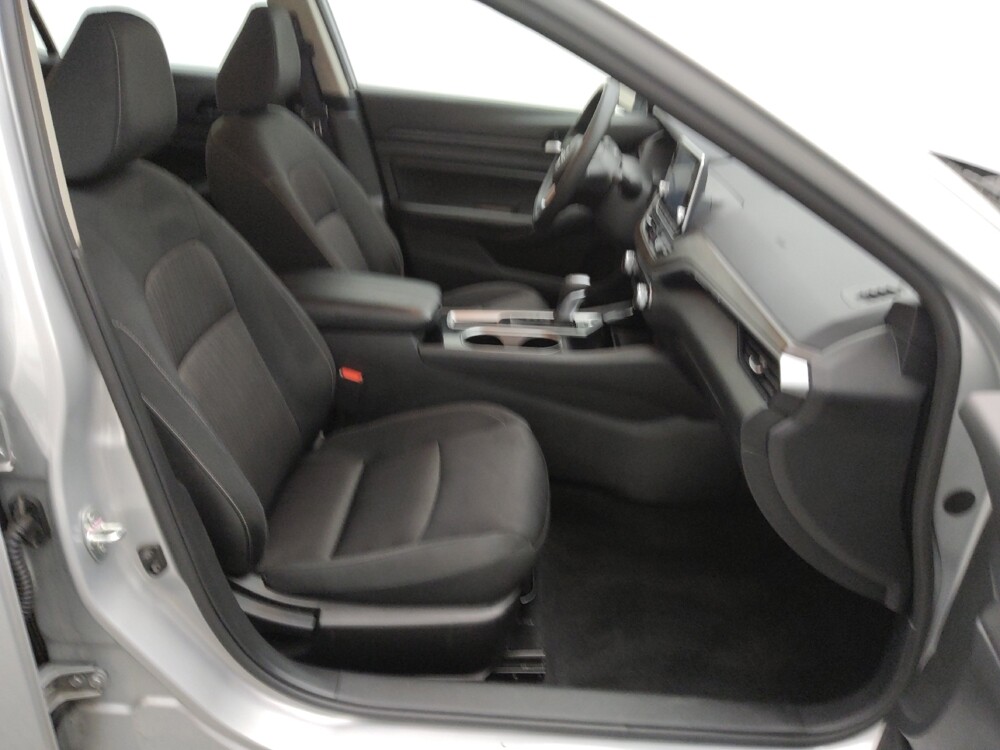 2024 Nissan Altima in Springfield, MO 65807 - 18103471 21