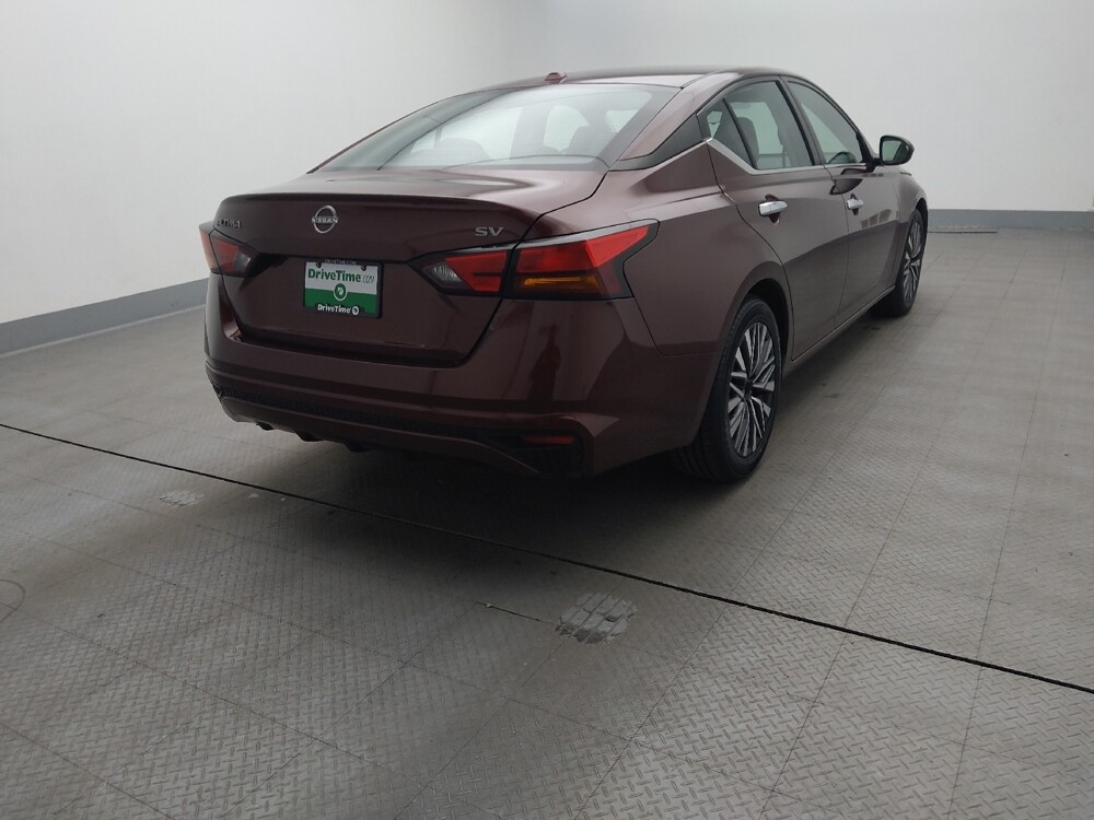 2023 Nissan Altima in Independence, MO 64055 - 18103475 7