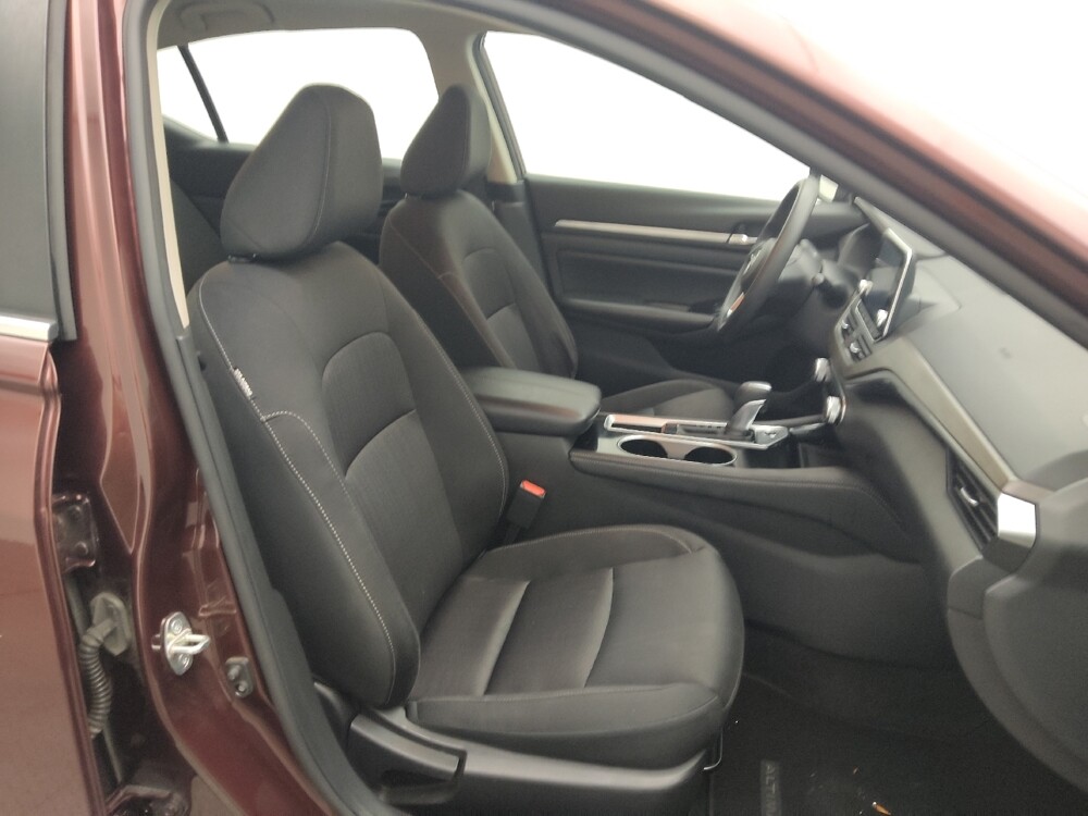 2023 Nissan Altima in Independence, MO 64055 - 18103475 21