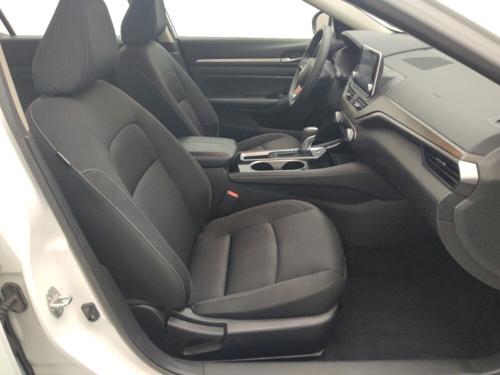 2023 Nissan Altima in Independence, MO 64055 - 18103476 21