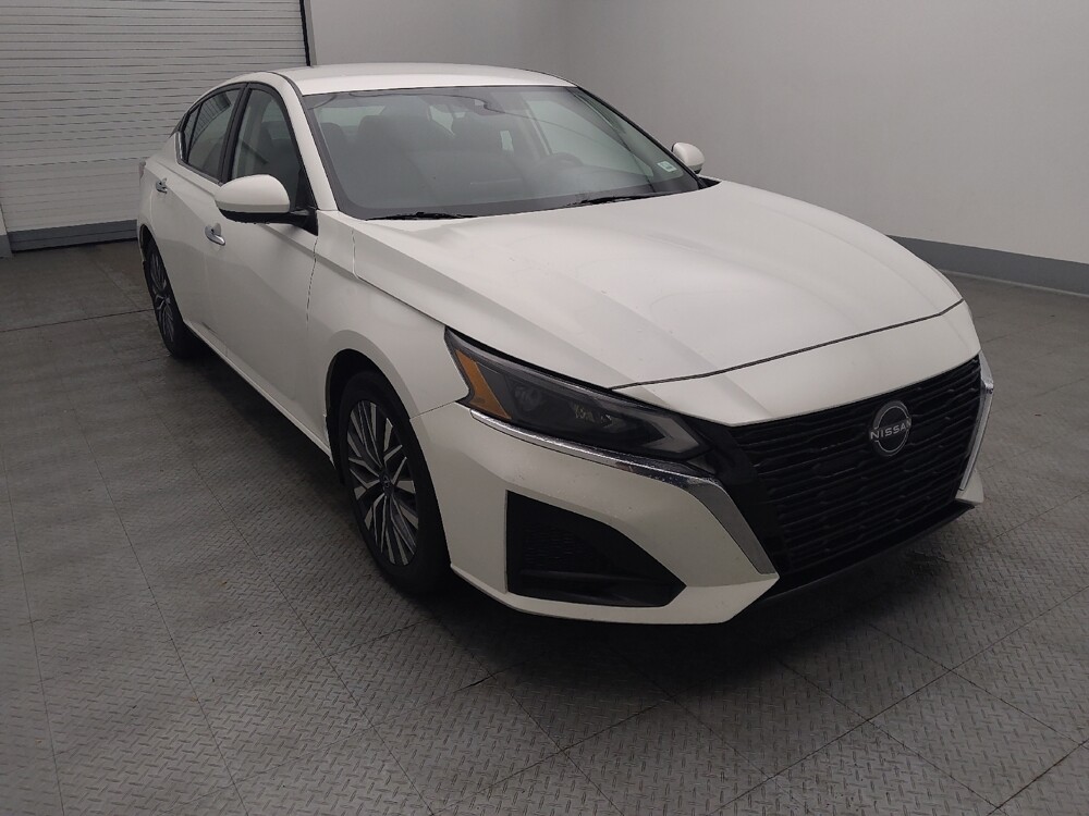 2023 Nissan Altima in Independence, MO 64055 - 18103476 13