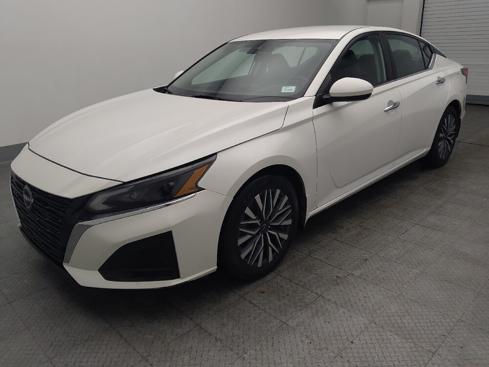 2023 Nissan Altima in Independence, MO 64055 - 18103476 2