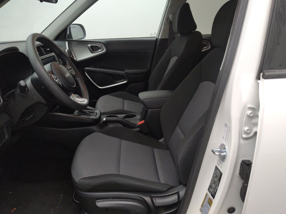 2024 Kia Soul in Gladstone, MO 64118 - 18103478 17