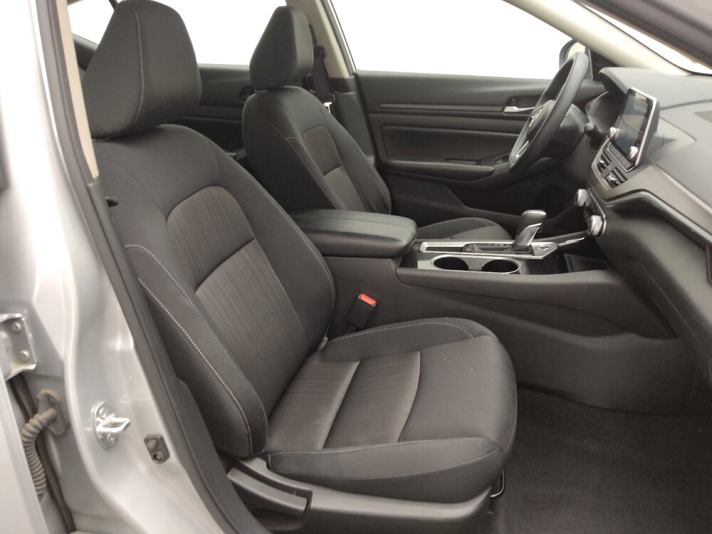 2024 Nissan Altima in Independence, MO 64055 - 18103481 21