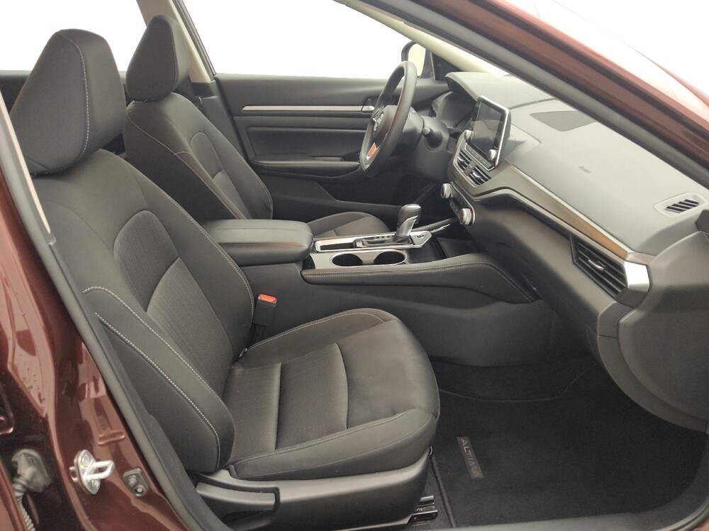 2023 Nissan Altima in Independence, MO 64055 - 18103491 21