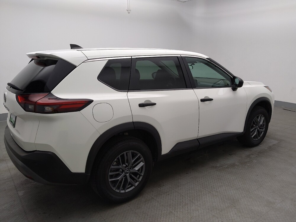 2023 Nissan Rogue in Independence, MO 64055 - 18103493 10