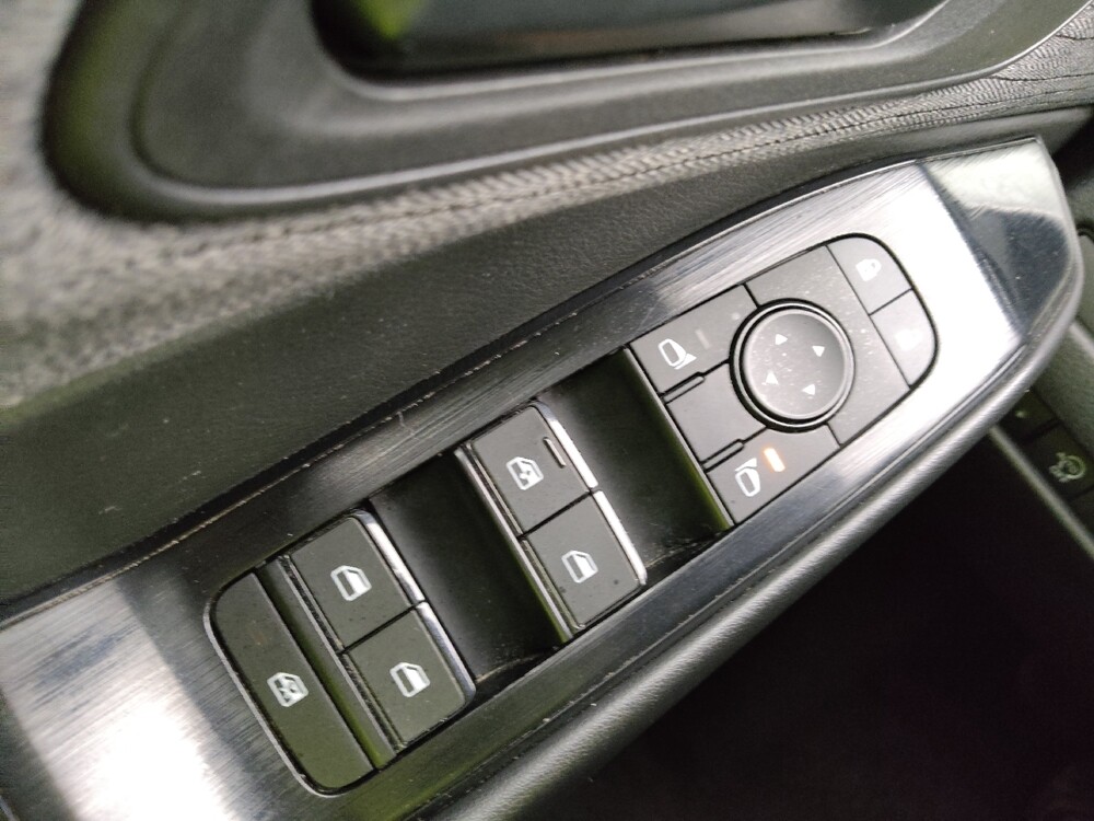 2023 Nissan Rogue in Independence, MO 64055 - 18103493 27