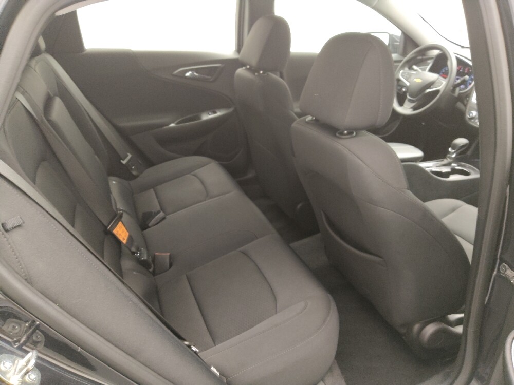 2023 Chevrolet Malibu in Springfield, MO 65807 - 18103501 19