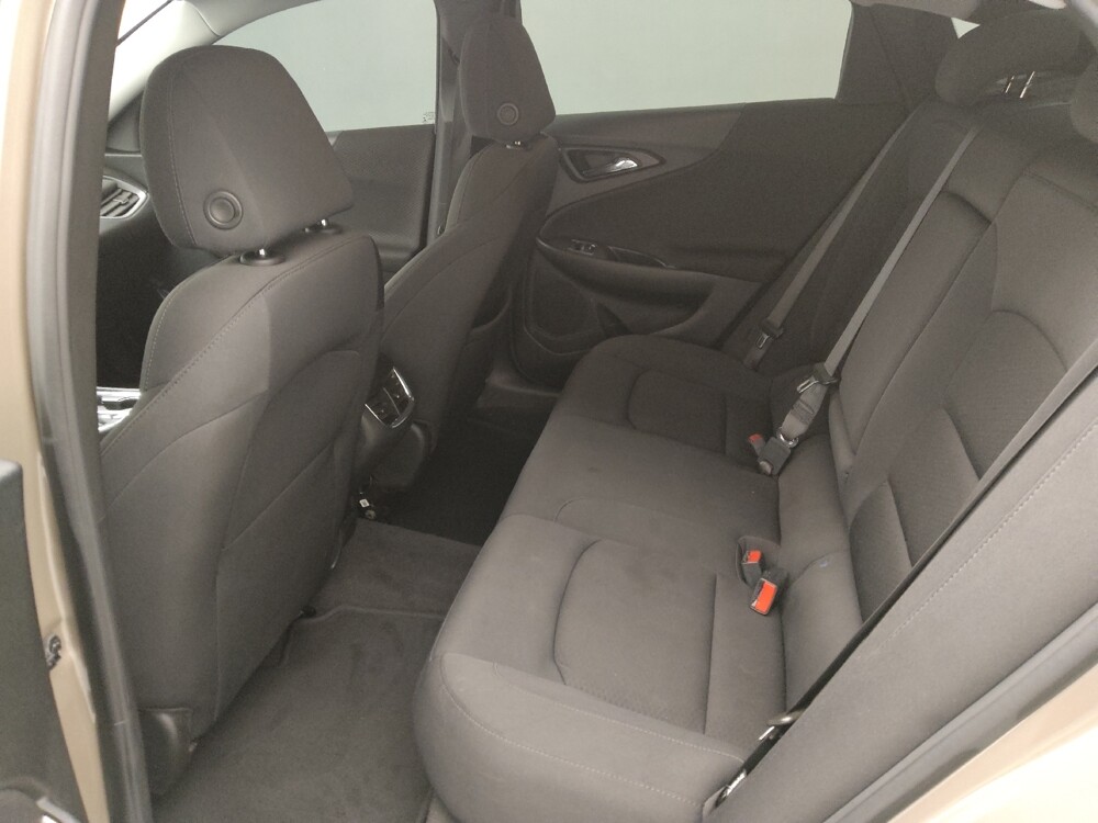 2023 Chevrolet Malibu in Springfield, MO 65807 - 18103503 18