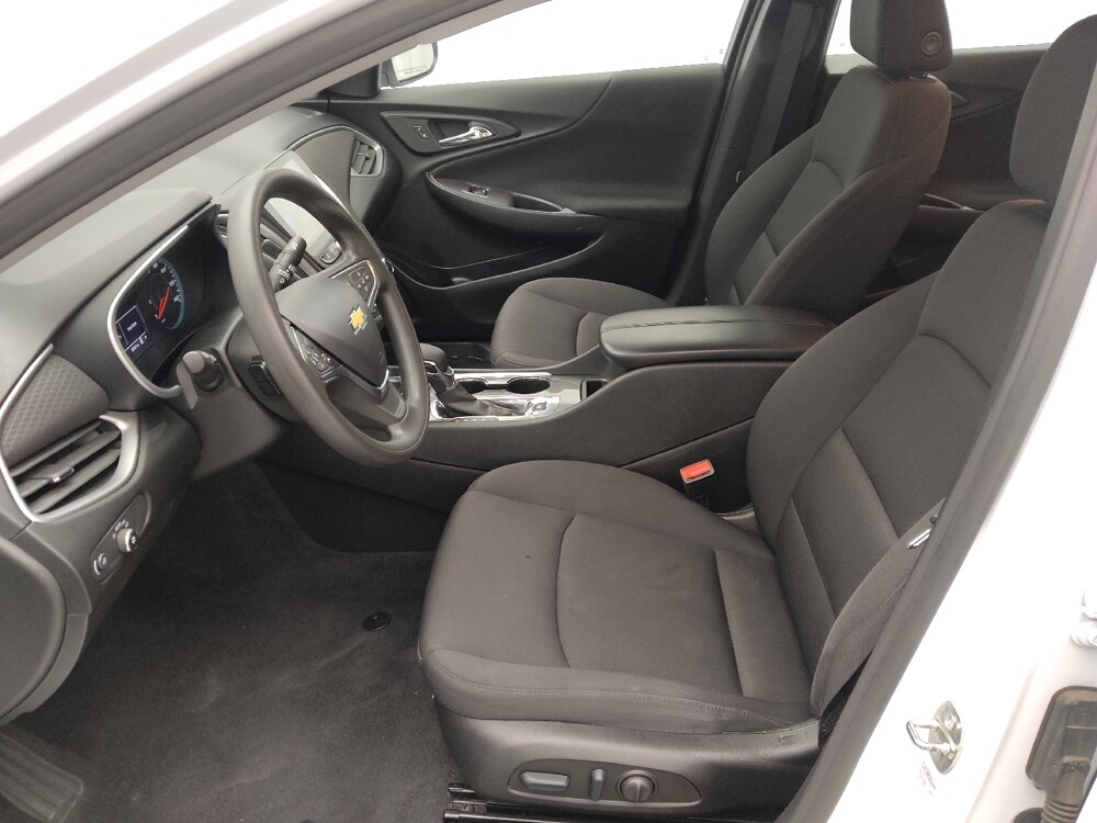 2023 Chevrolet Malibu in Springfield, MO 65807 - 18103505 17