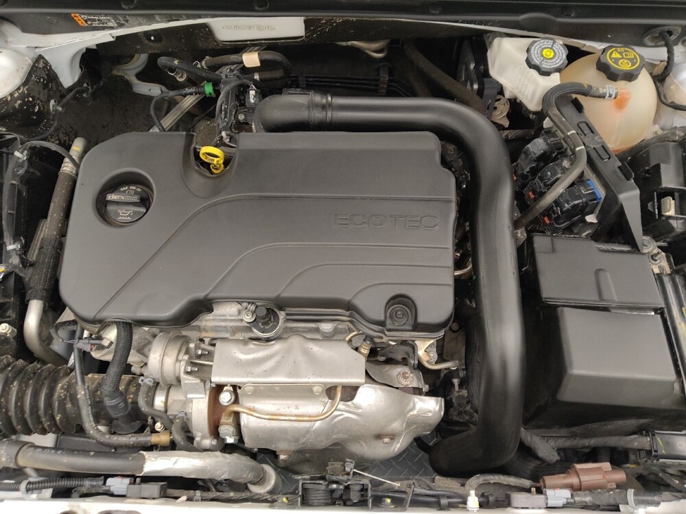 2023 Chevrolet Malibu in Springfield, MO 65807 - 18103505 30