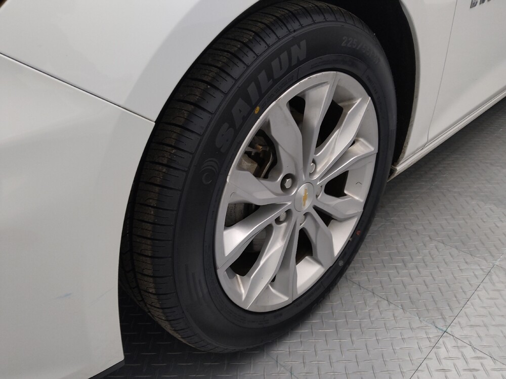 2023 Chevrolet Malibu in Springfield, MO 65807 - 18103505 31