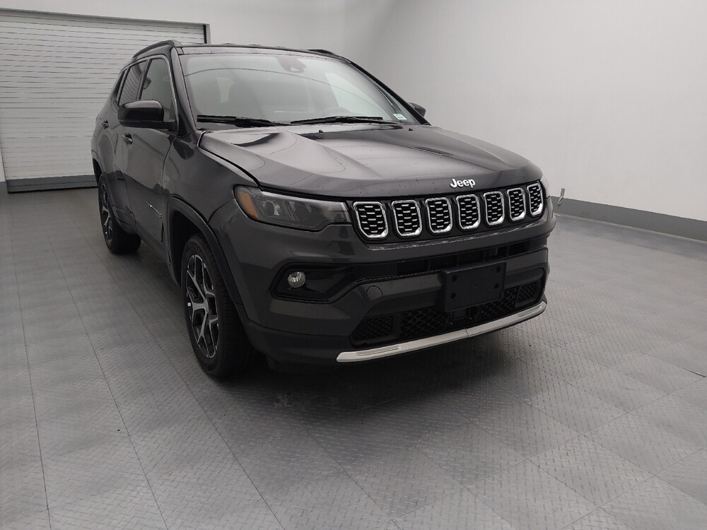 2024 Jeep Compass in St. Louis, MO 63136 - 18103509 13