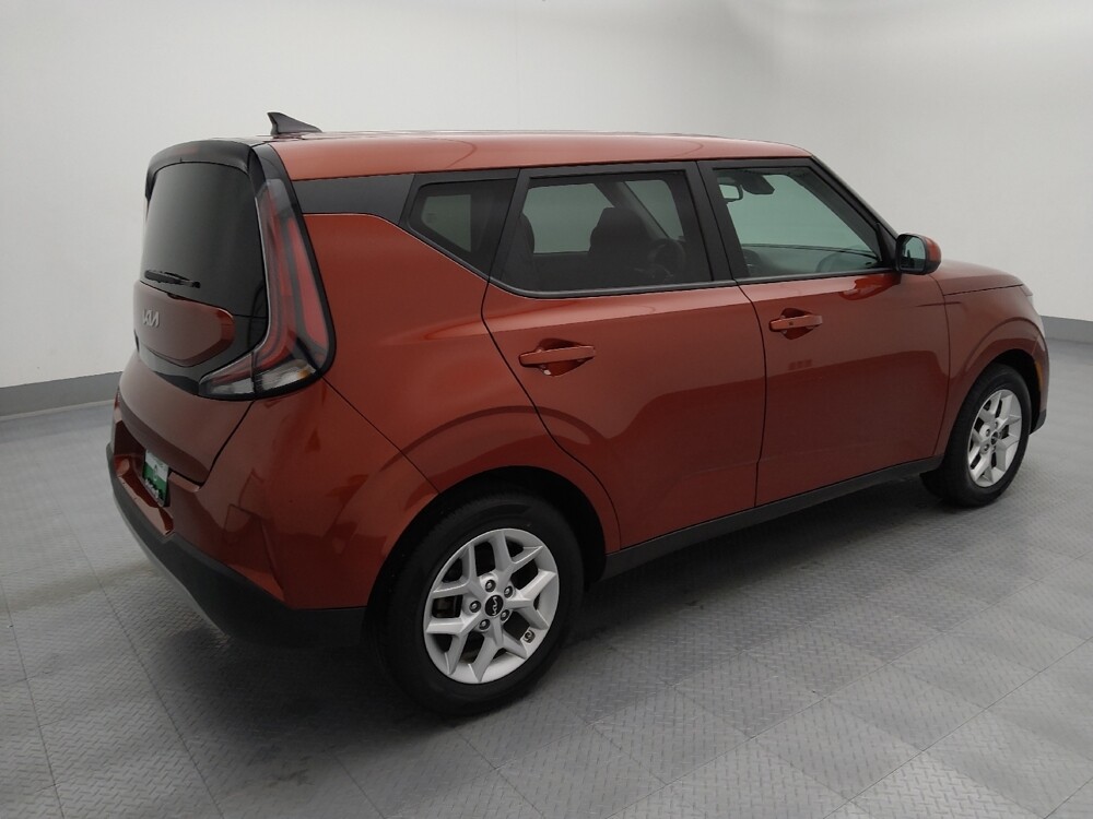 2023 Kia Soul in Independence, MO 64055 - 18103511 10