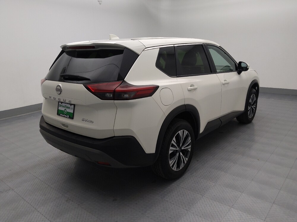 2023 Nissan Rogue in Independence, MO 64055 - 18103512 9