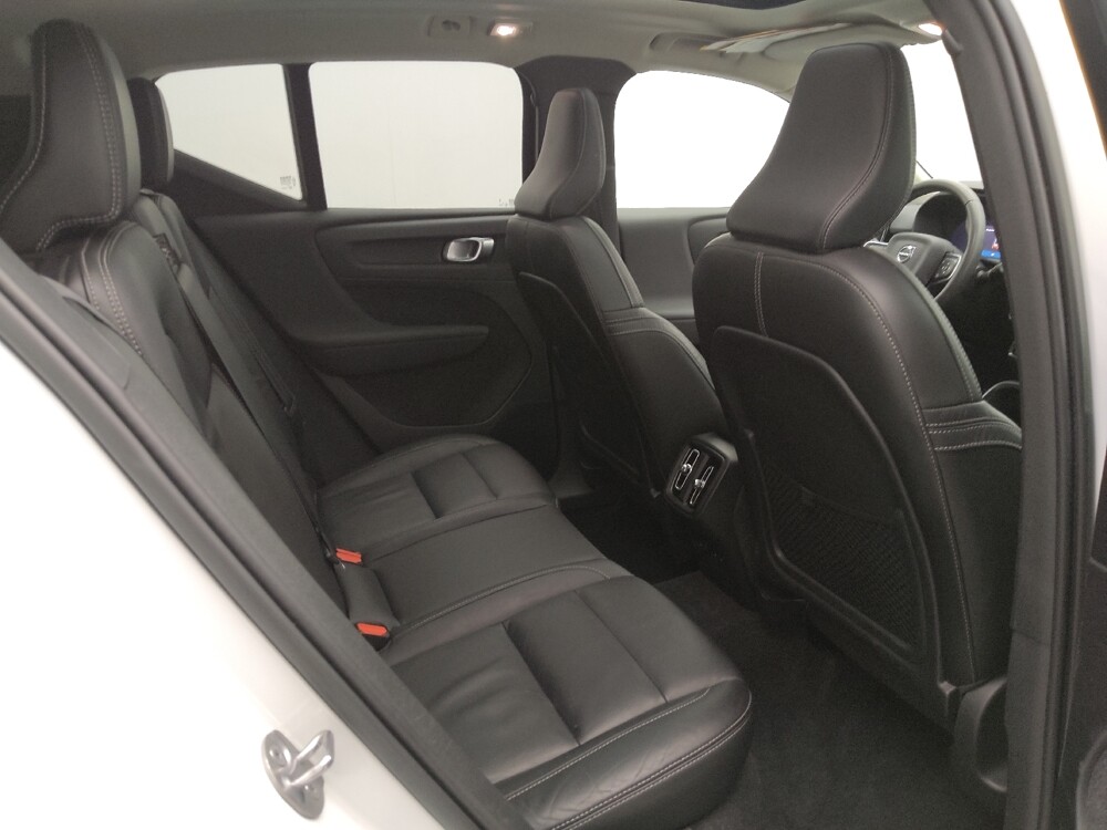 2023 Volvo XC40 in St. Louis, MO 63125 - 18103516 19