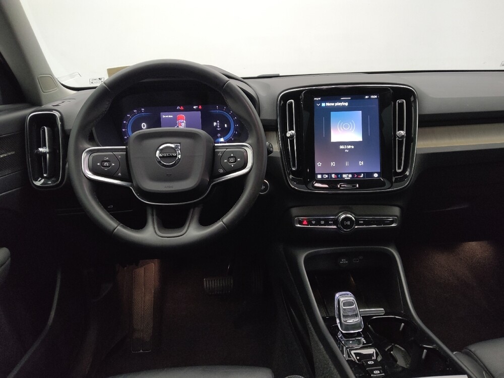 2023 Volvo XC40 in St. Louis, MO 63125 - 18103516 22