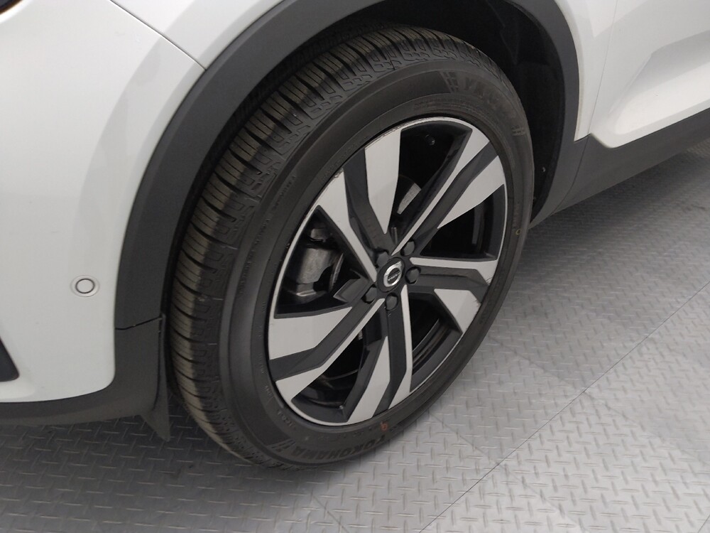 2023 Volvo XC40 in St. Louis, MO 63125 - 18103516 31