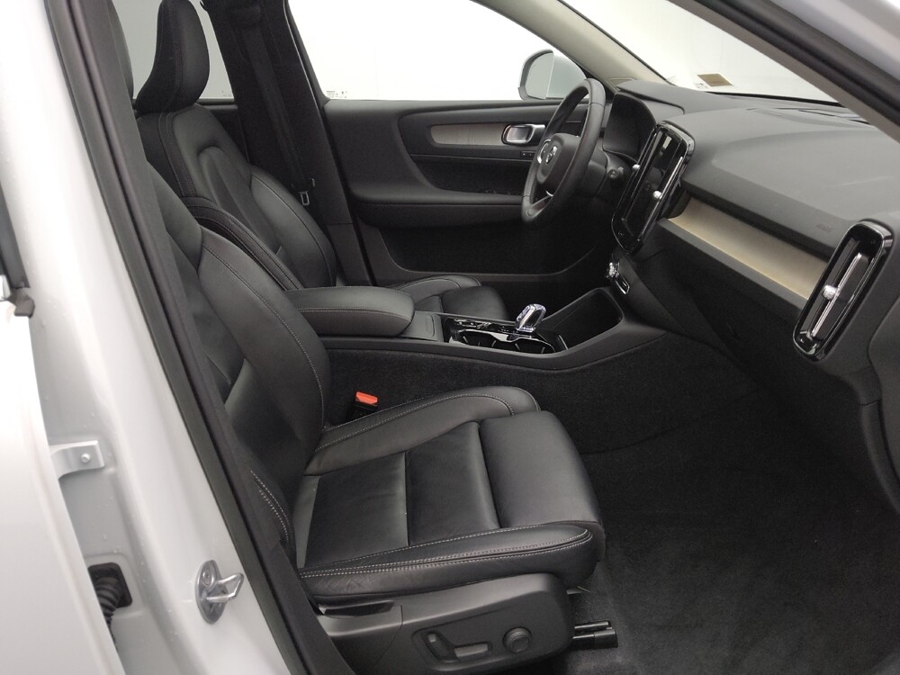 2023 Volvo XC40 in St. Louis, MO 63125 - 18103516 21