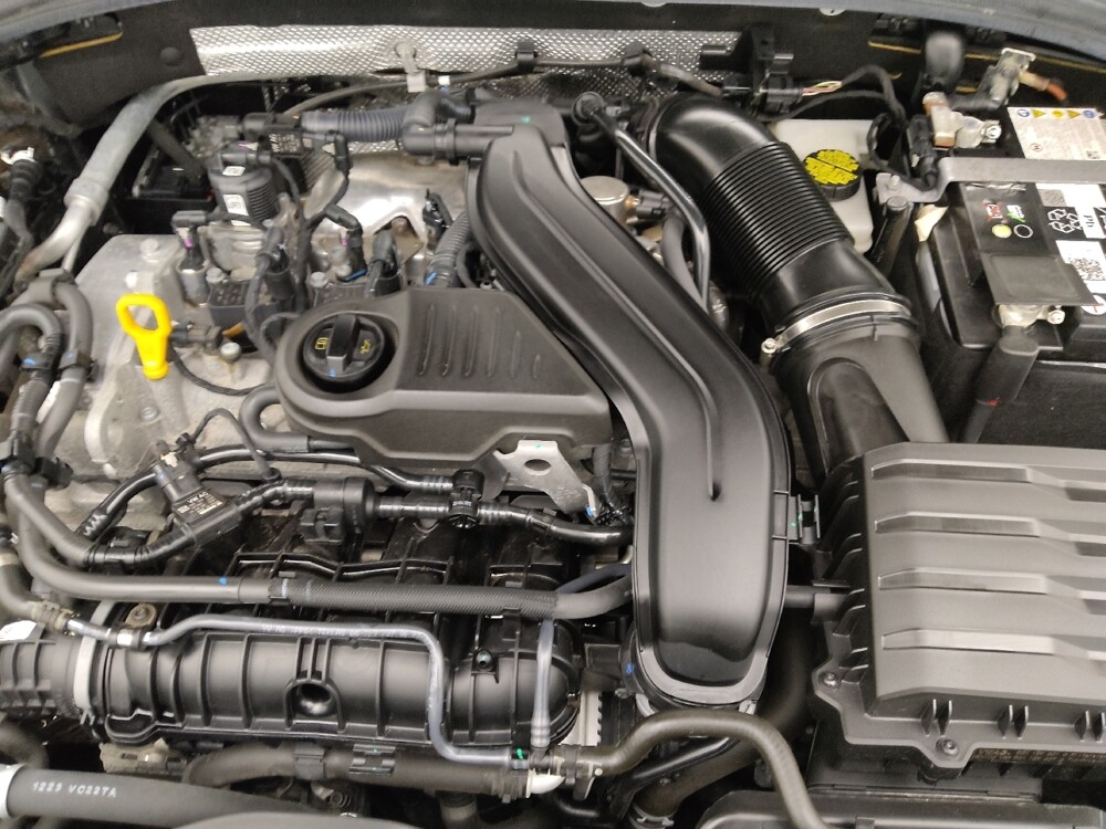 2024 Volkswagen Jetta in Independence, MO 64055 - 18103517 30