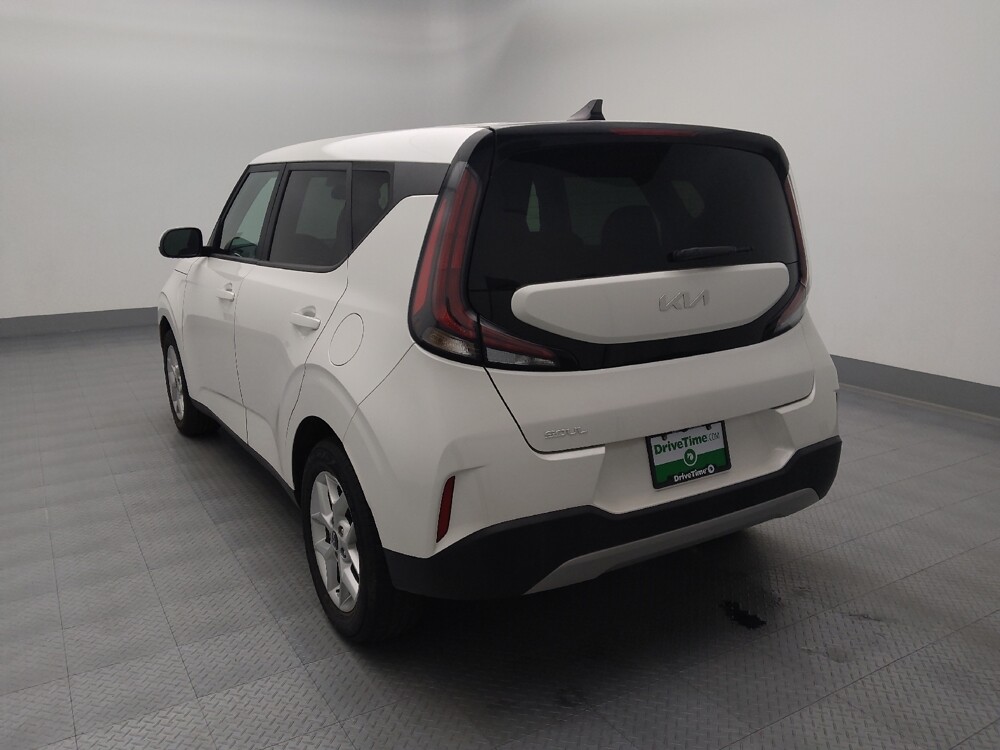 2023 Kia Soul in Independence, MO 64055 - 18103520 5