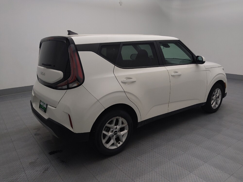 2023 Kia Soul in Independence, MO 64055 - 18103520 10