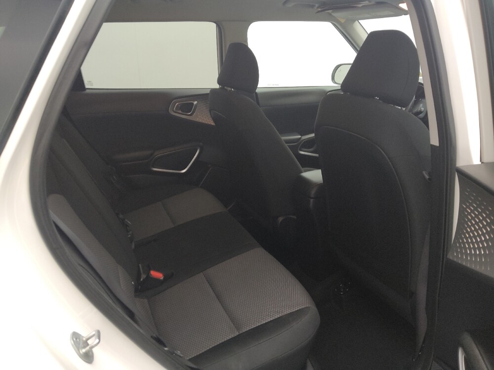 2023 Kia Soul in Independence, MO 64055 - 18103520 19