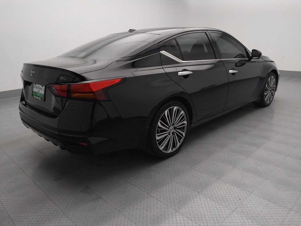 2024 Nissan Altima in St. Louis, MO 63136 - 18103521 10