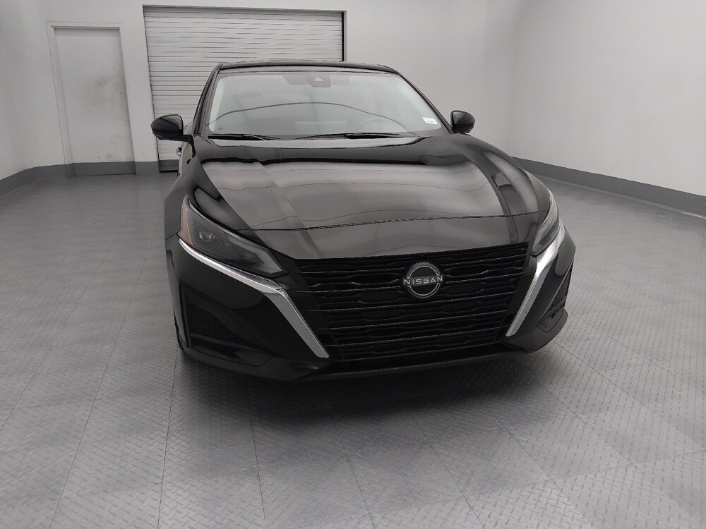 2024 Nissan Altima in St. Louis, MO 63136 - 18103521 14