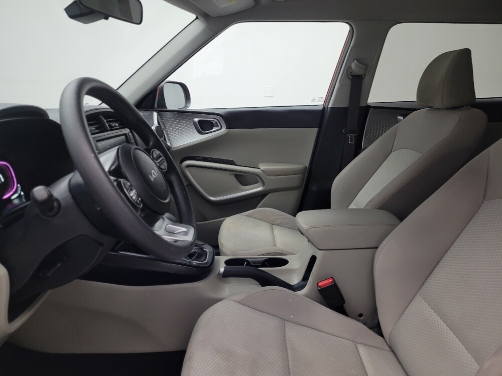 2023 Kia Soul in Midlothian, IL 60445 - 18103525 17