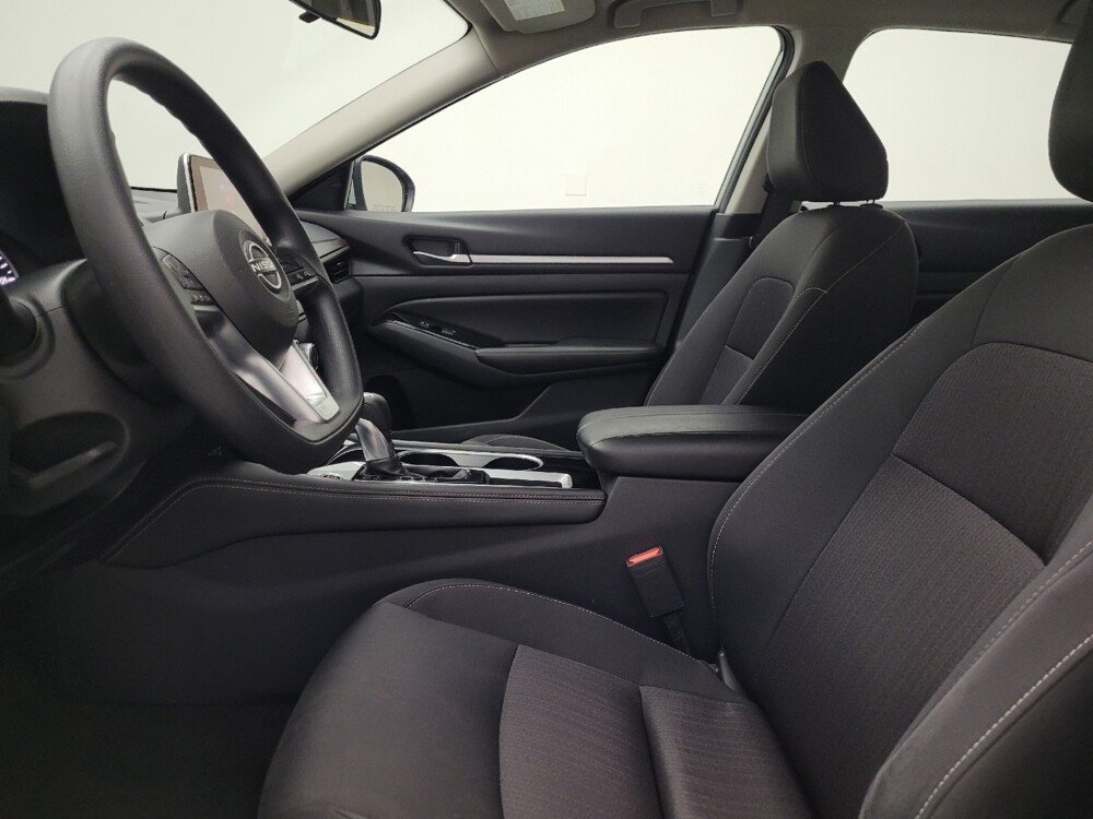 2023 Nissan Altima in Midlothian, IL 60445 - 18103527 17