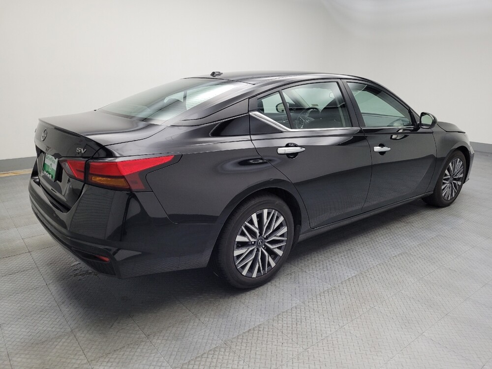 2023 Nissan Altima in Des Moines, IA 50310 - 18103529 10