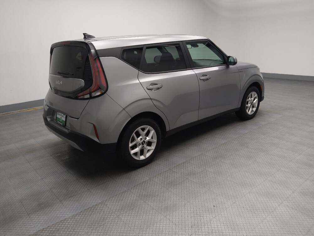 2024 Kia Soul in Midlothian, IL 60445 - 18103530 10