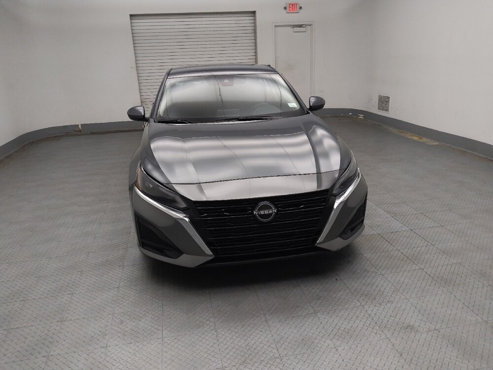 2023 Nissan Altima in Des Moines, IA 50310 - 18103532 14