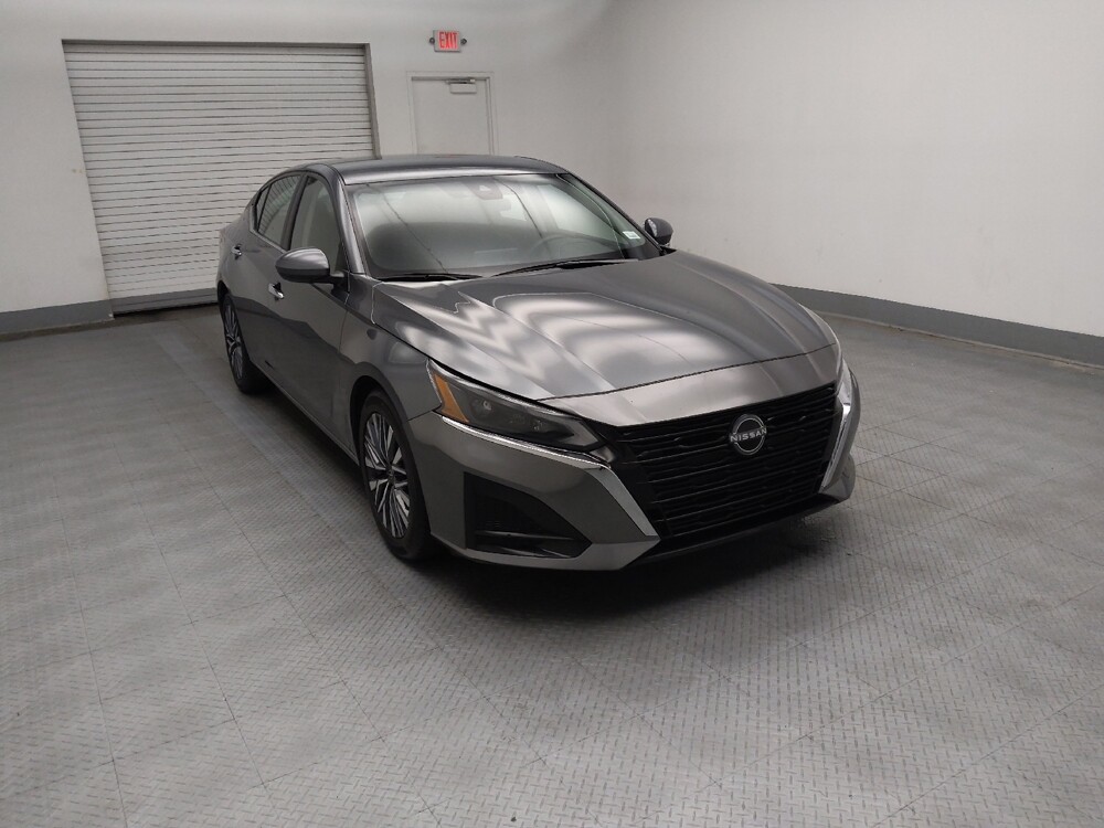 2023 Nissan Altima in Des Moines, IA 50310 - 18103532 13