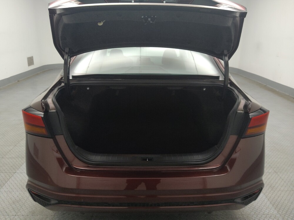 2023 Nissan Altima in Des Moines, IA 50310 - 18103534 29