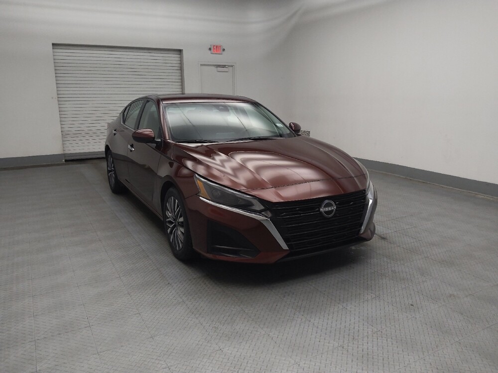 2023 Nissan Altima in Des Moines, IA 50310 - 18103534 13