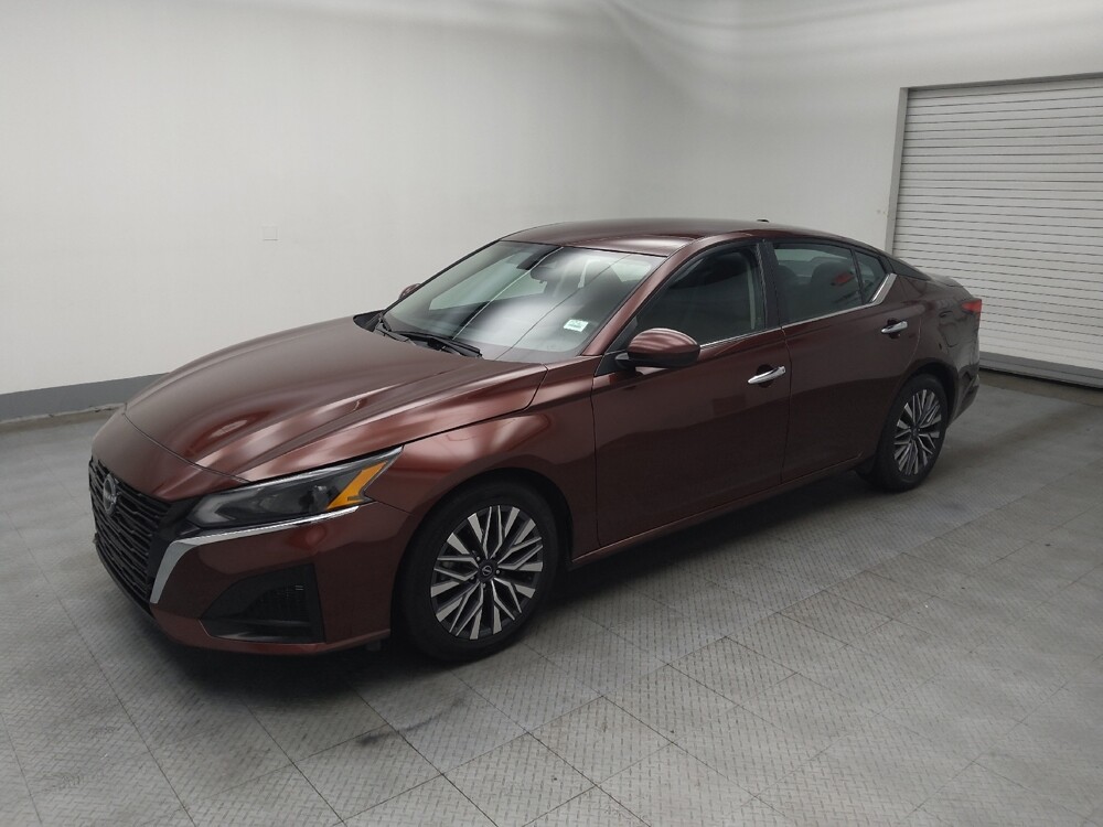 2023 Nissan Altima in Des Moines, IA 50310 - 18103534 2