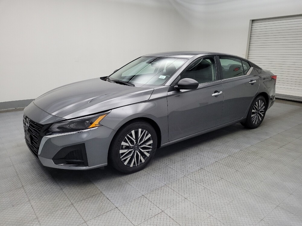 2024 Nissan Altima in Des Moines, IA 50310 - 18103538 2