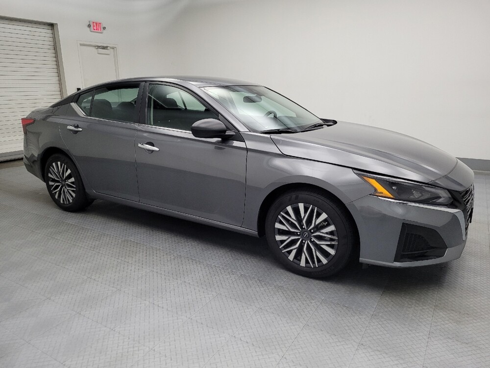 2024 Nissan Altima in Des Moines, IA 50310 - 18103538 11