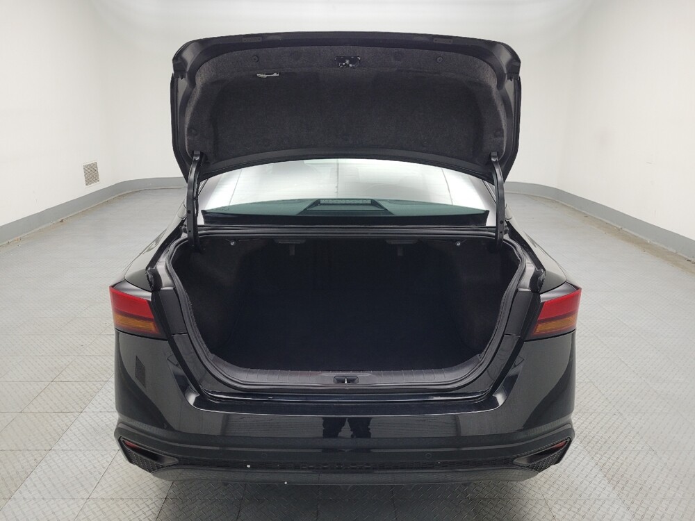 2023 Nissan Altima in Des Moines, IA 50310 - 18103541 29