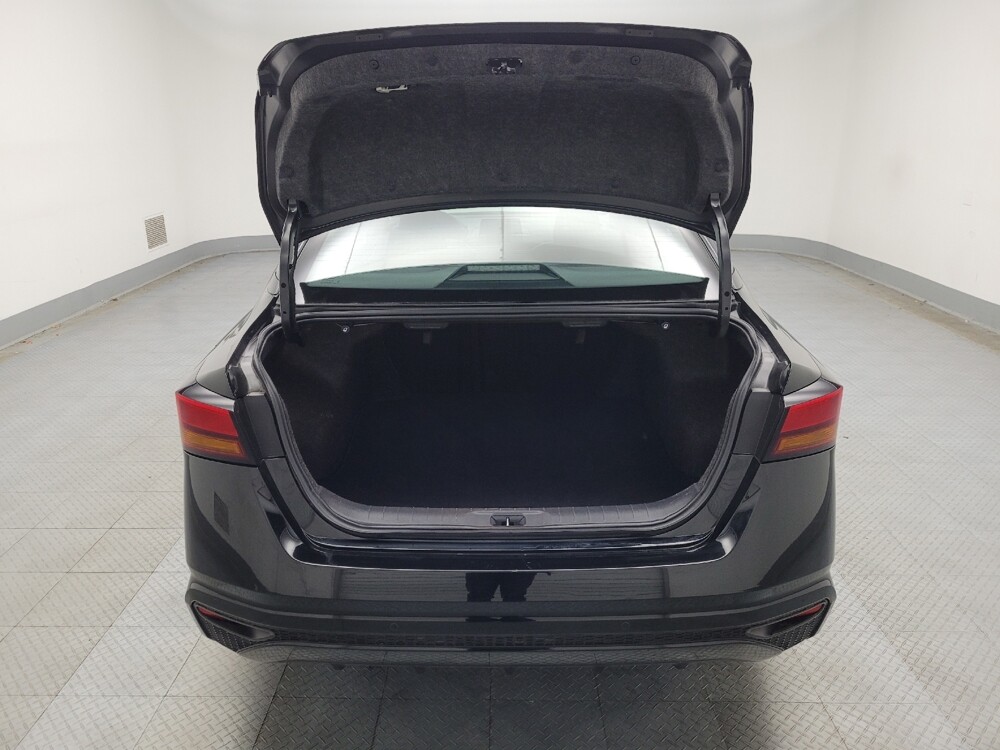 2023 Nissan Altima in Des Moines, IA 50310 - 18103542 29