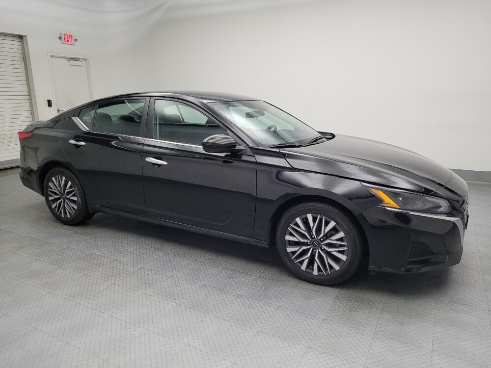 2023 Nissan Altima in Des Moines, IA 50310 - 18103546 11