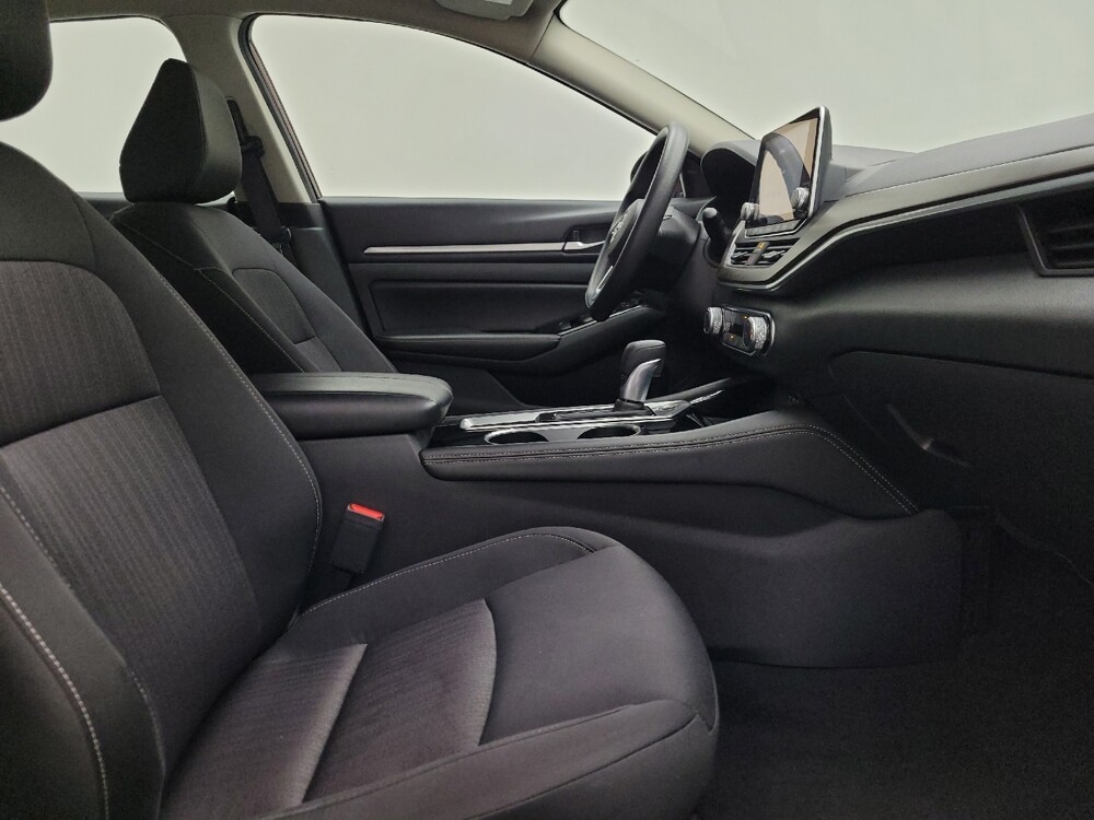 2023 Nissan Altima in Des Moines, IA 50310 - 18103547 21