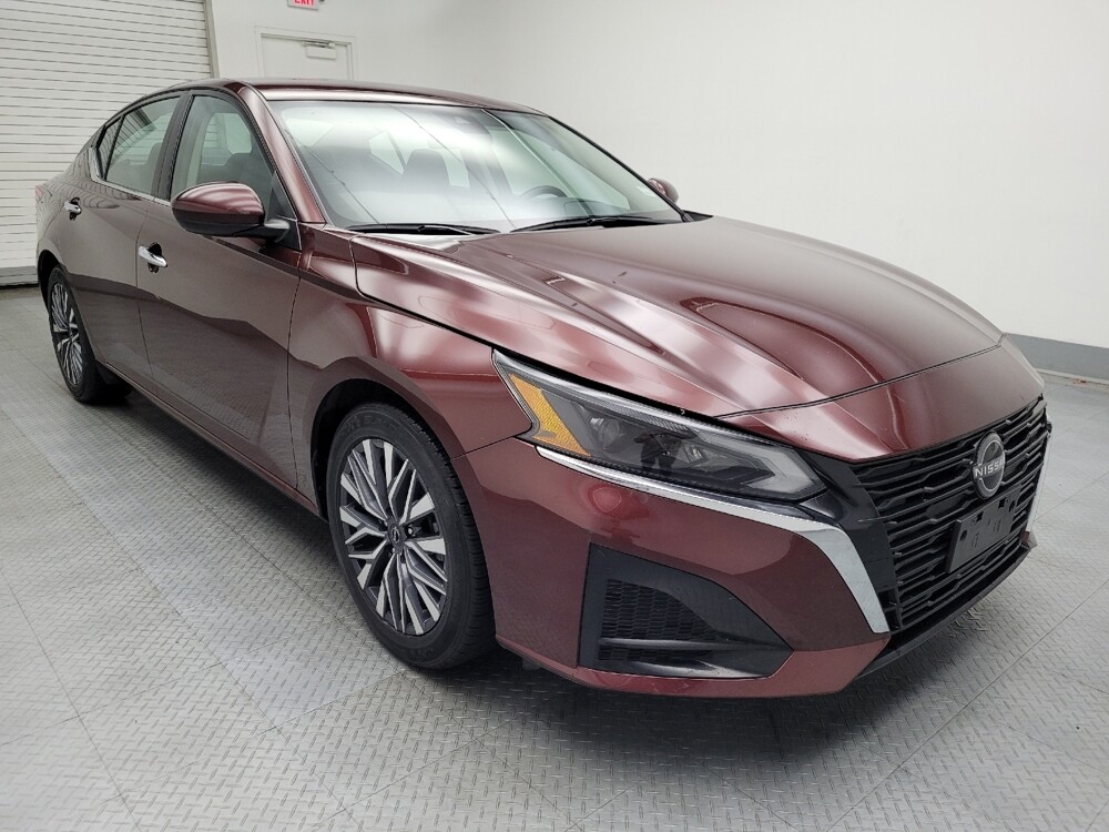 2023 Nissan Altima in Des Moines, IA 50310 - 18103547 13