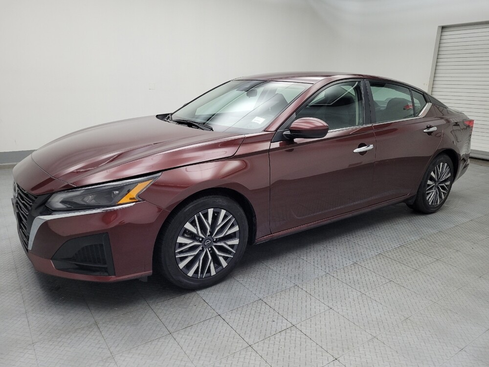 2023 Nissan Altima in Des Moines, IA 50310 - 18103547 2